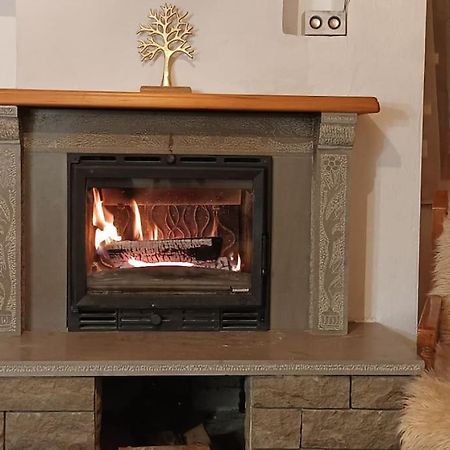 Cozy Loft With Fireplace & View Mețovo Exterior foto